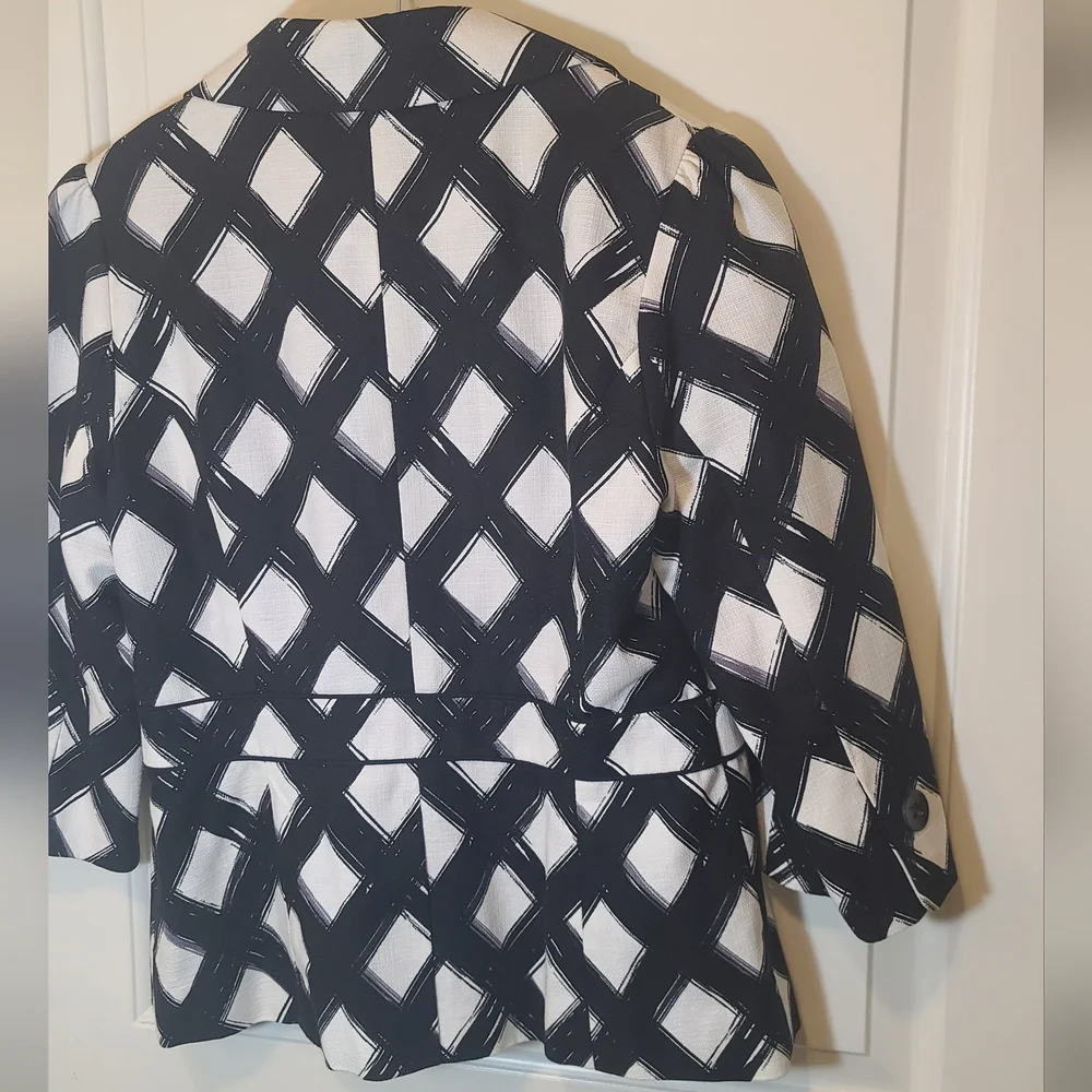 East 5th BLACK & WHITE Brushstroke Diamond 3/4 Blazer - Picture 4 of 9